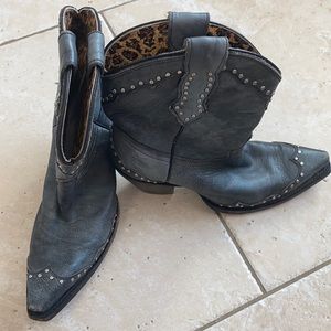 Luchesse short boots